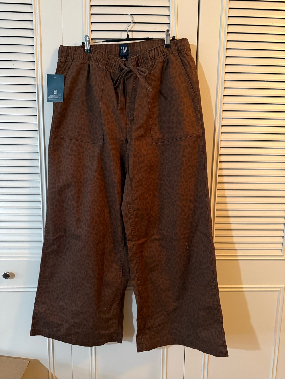 GAP women’s Brown Wide-Leg Drawstring Pants